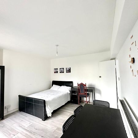 Fabulous 3 Bedroom Flat Sleeps 6 Londra Dış mekan fotoğraf