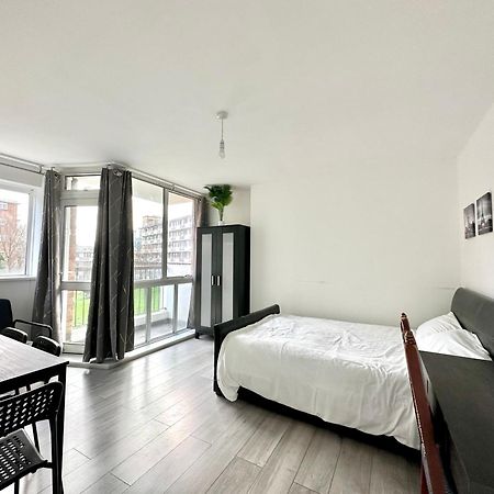 Fabulous 3 Bedroom Flat Sleeps 6 Londra Dış mekan fotoğraf